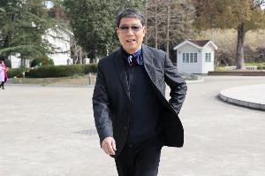 澎湃：上海全运足球队举行出征仪式，徐根宝、水庆霞将率队争佳绩